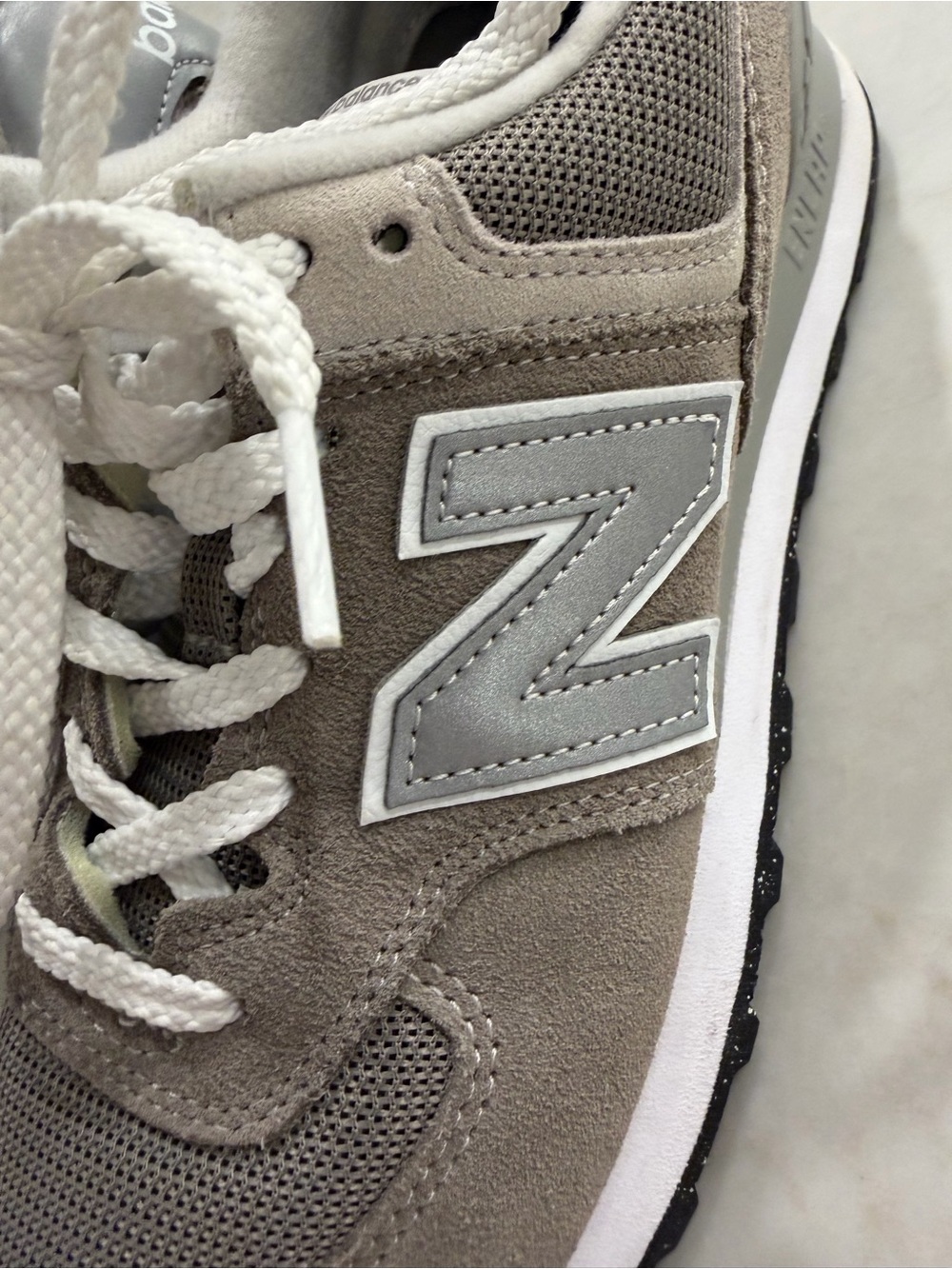 New Balance 574 Classic Gray Sneakers Women’s Size 8.5 - Picture 4 of 9